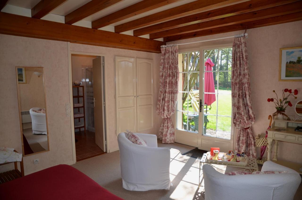 Le Clos Fleuri Bed & Breakfast จีแวร์นี ภายนอก รูปภาพ