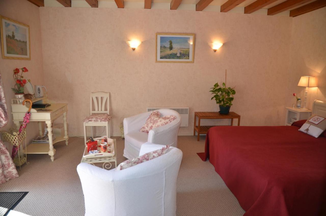 Le Clos Fleuri Bed & Breakfast จีแวร์นี ภายนอก รูปภาพ